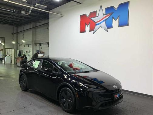 2025 Toyota Prius LE