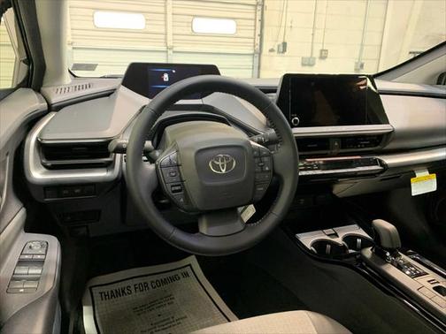 2025 Toyota Prius LE