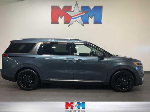 2024 Kia Carnival SX
