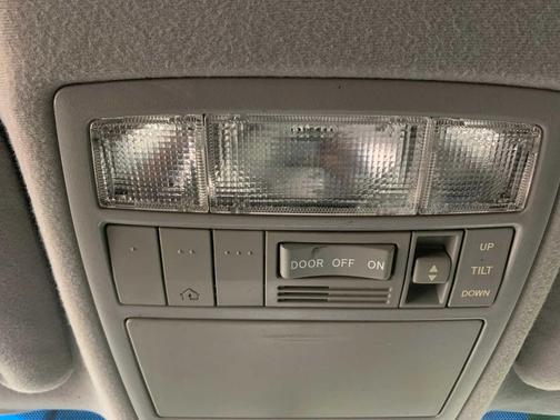 Super White 2008 Toyota Camry SE