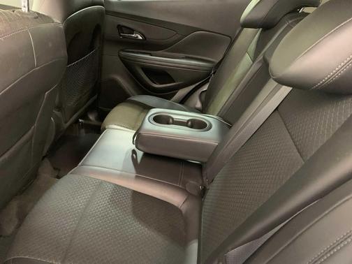 Summit White 2017 Buick Encore Preferred