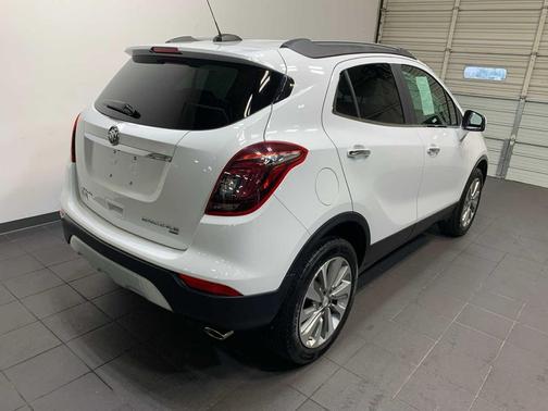 Summit White 2017 Buick Encore Preferred