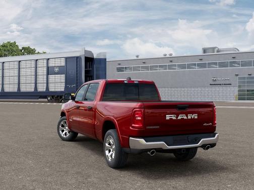 Molten Red Pearlcoat 2027 RAM 1500 Big Horn/Lone Star