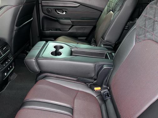 Solar Silver Metallic 2026 Honda Pilot Black Edition