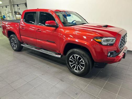 Barcelona Red Metallic 2023 Toyota Tacoma TRD Sport