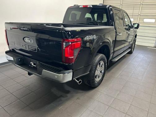 Agate Black Metallic 2024 Ford F-150 XLT