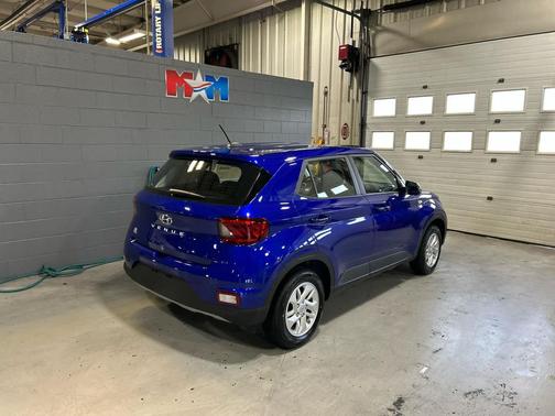 2026 Hyundai VENUE SE