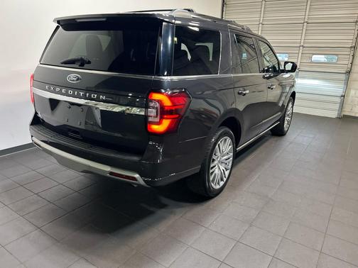 DARK MATTER PC 2024 Ford Expedition Limited