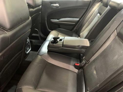 2015 Dodge Charger SXT