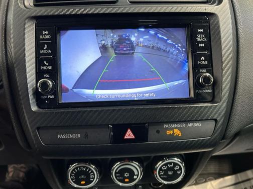 Diamond White Pearl 2018 Mitsubishi Outlander Sport 2.0 ES