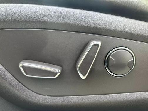 2016 Lincoln MKC Select