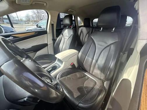 2016 Lincoln MKC Select