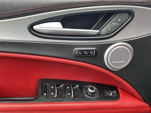 2018 Alfa Romeo Stelvio Ti Sport