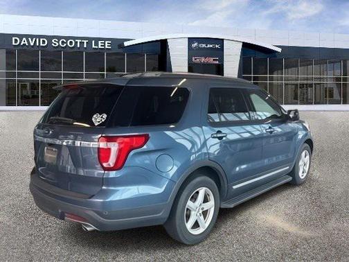 Blue Metallic 2018 Ford Explorer XLT
