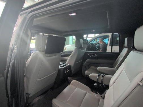 2021 GMC Yukon XL SLT