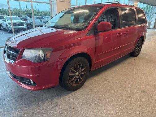 Red 2015 Dodge Grand Caravan SXT