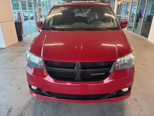 Red 2015 Dodge Grand Caravan SXT