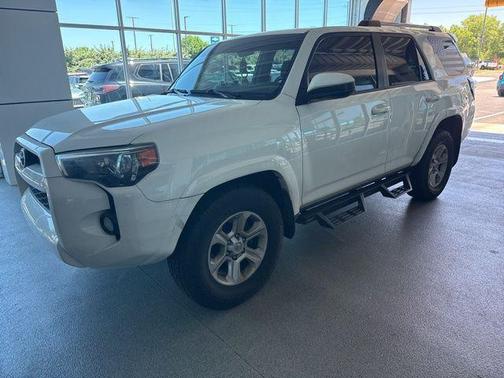 Blizzard Pearl 2019 Toyota 4Runner Limited