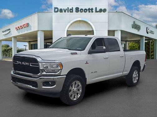 2020 RAM 2500 Big Horn Crew Cab 4X4 6'4' Box