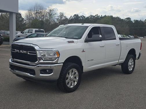 2020 RAM 2500 Big Horn Crew Cab 4X4 6'4' Box