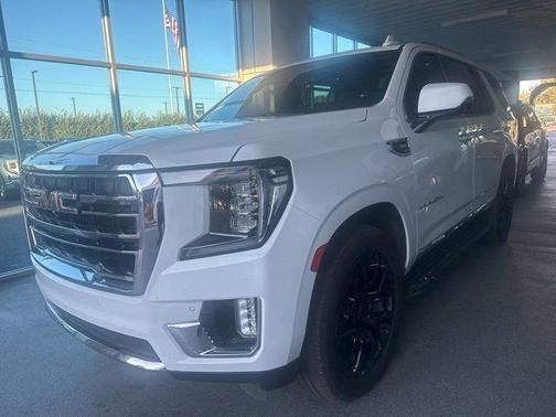 2022 GMC Yukon SLT