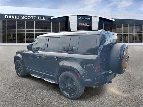 2024 Land Rover Defender 110 P400 X-Dynamic SE