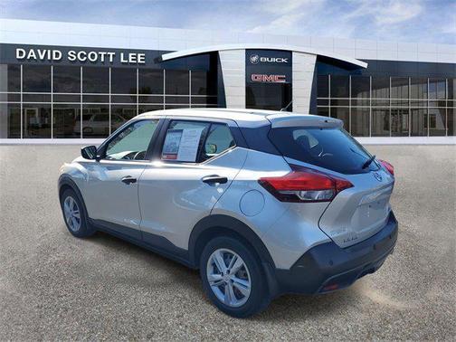 2020 Nissan Kicks S