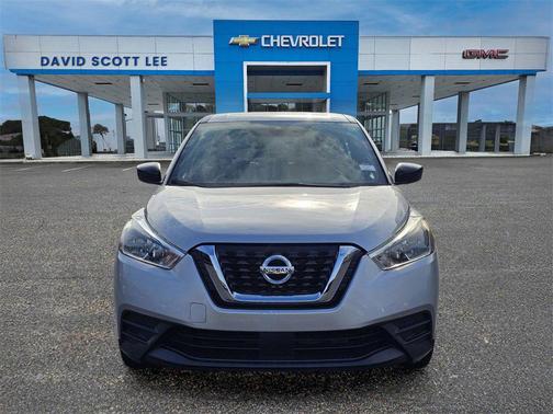2020 Nissan Kicks S