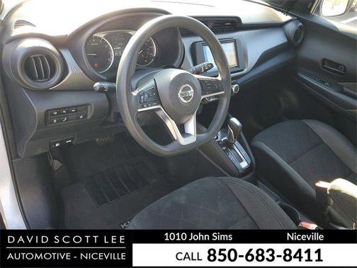 2020 Nissan Kicks S