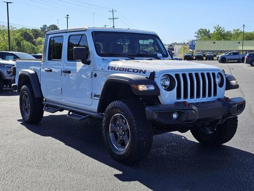Bright White Clearcoat 2023 Jeep Gladiator Rubicon