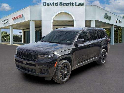 Diamond Black Crystal Pearlcoat 2025 Jeep Grand Cherokee L Altitude