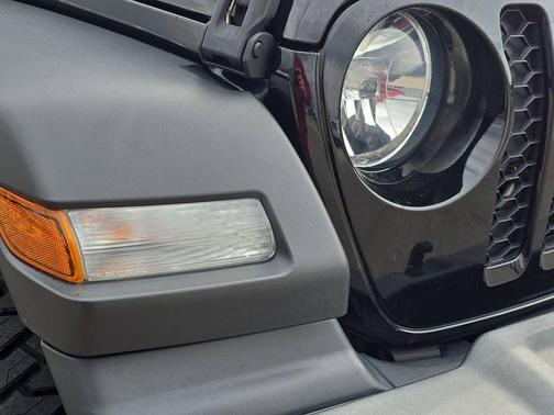 2020 Jeep Gladiator Sport S