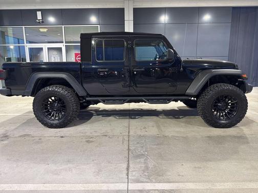 2020 Jeep Gladiator Sport S