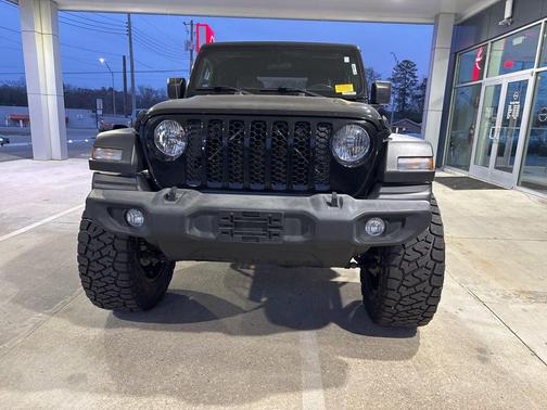 2020 Jeep Gladiator Sport S