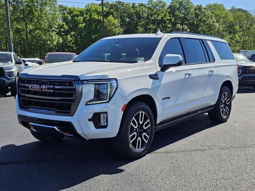 2023 GMC Yukon XL 4WD AT4