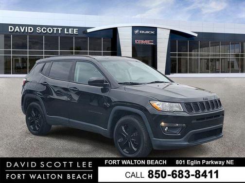 Diamond Black Crystal Pearlcoat 2018 Jeep Compass Latitude