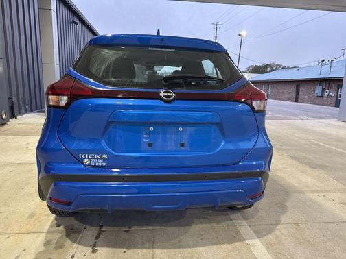 2024 Nissan Kicks S