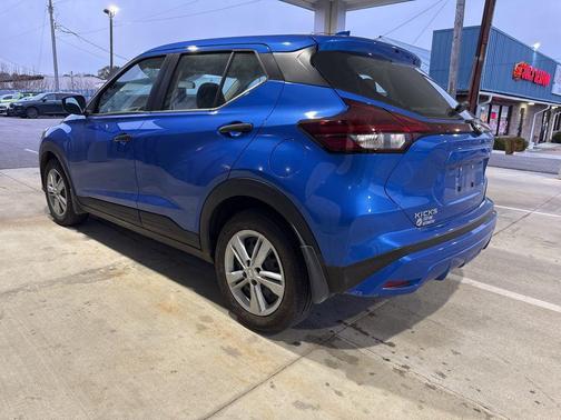 2024 Nissan Kicks S