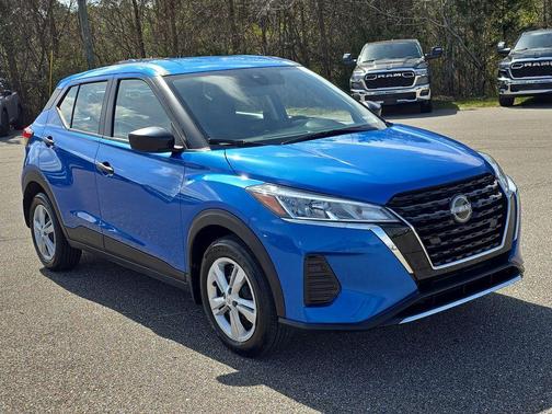 2024 Nissan Kicks S