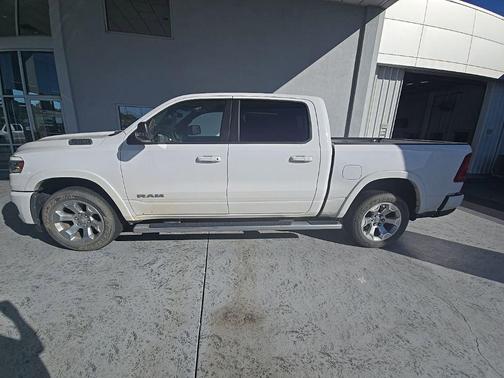 Bright White Clearcoat 2025 RAM 1500 Big Horn/Lone Star