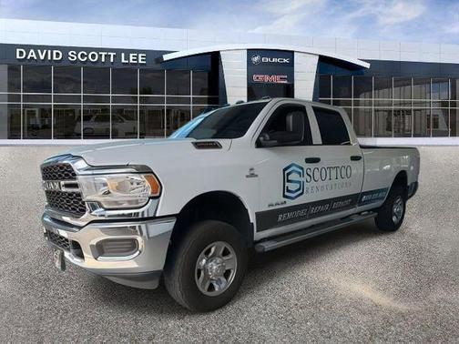 2022 RAM 2500 Tradesman Crew Cab 4x4 8' Box