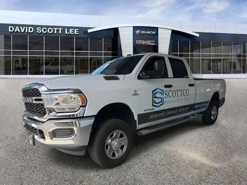 Bright White Clearcoat 2022 RAM 2500 Tradesman Crew Cab 4x4 8' Box