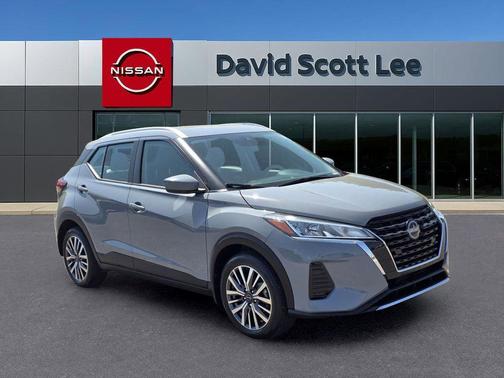 Boulder Gray Pearl 2024 Nissan Kicks SV