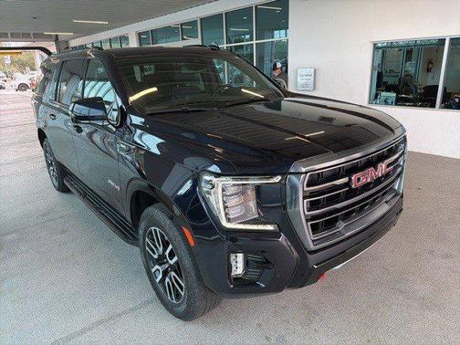 2023 GMC Yukon XL 4WD AT4