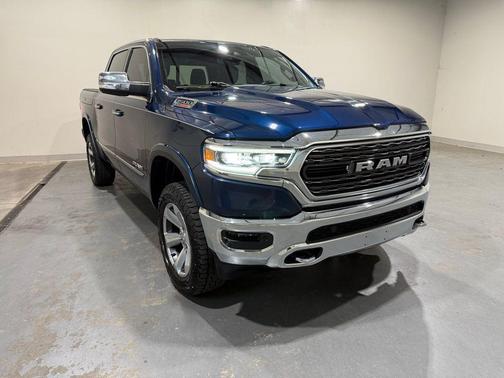 Patriot Blue Pearlcoat 2021 RAM 1500 Limited