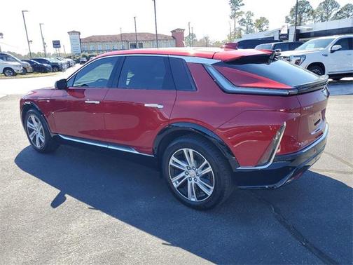 2024 Cadillac LYRIQ Tech w/1SA