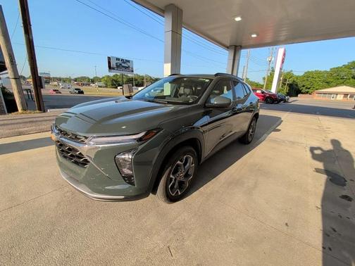 Cypress Gray 2025 Chevrolet Trax LT