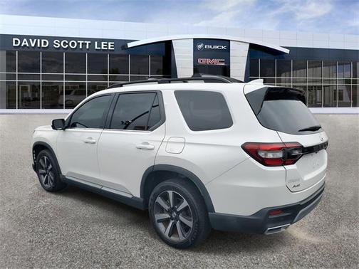 2023 Honda Pilot AWD Elite