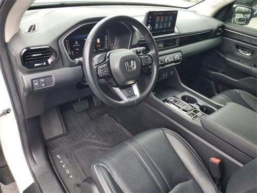 2023 Honda Pilot AWD Elite