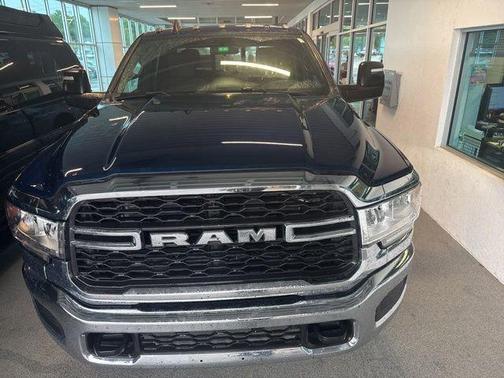 Patriot Blue Pearlcoat 2024 RAM 2500 Tradesman Crew Cab 4x4 6'4' Box